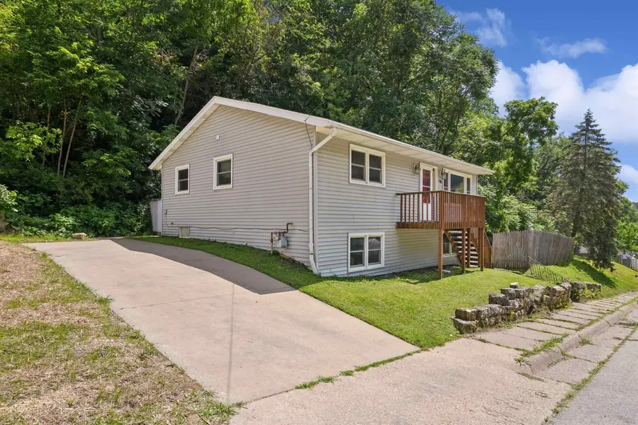 95 Valley Street, Dubuque, IA 52003 - #2