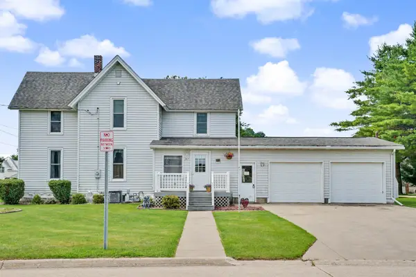 207 E Jackson Street, Edgewood, IA 52042
