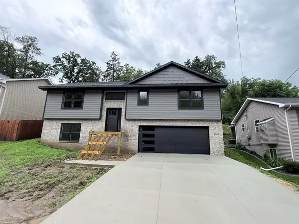 3001 N Grandview Avenue, Dubuque, IA 52001