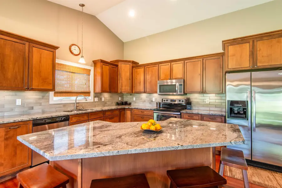 2289 Wedgewood Drive, Dubuque, IA 52002 - #2