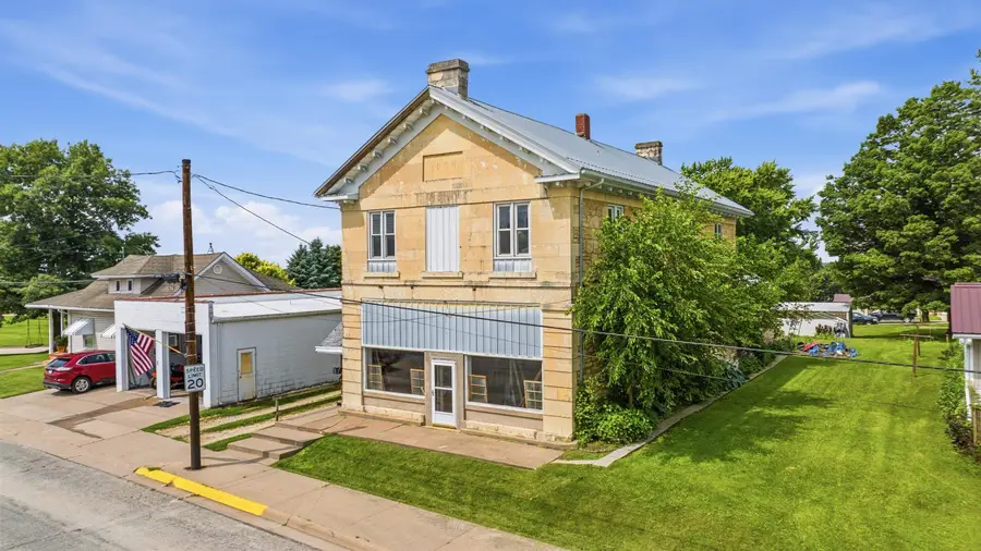 412 Main Street, Colesburg, IA 52035 - #3
