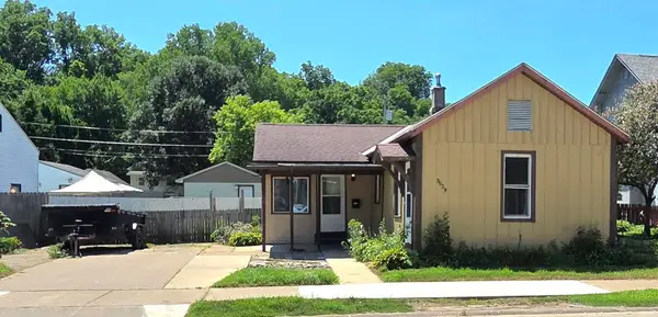 3029 Central Avenue, Dubuque, IA 52001-0212