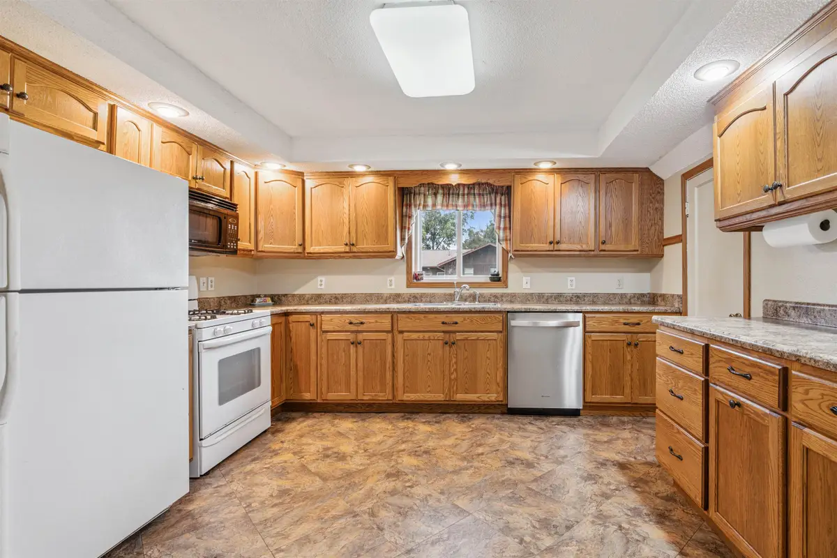 708 N Franklin Street, Manchester, IA 52057 - #1
