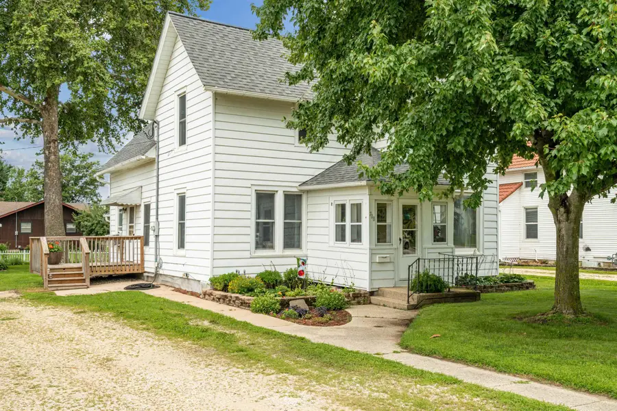 708 N Franklin Street, Manchester, IA 52057 - #3