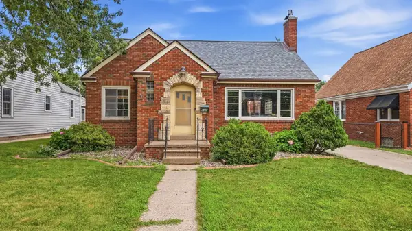 530 S Grandview Avenue, Dubuque, IA 52003