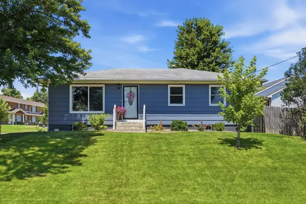 1610 Bies Drive, Dubuque, IA 52002