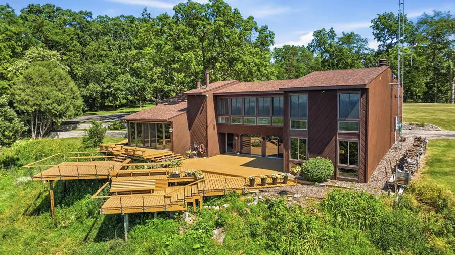 3485 Echo Hills Drive Drive, Dubuque, IA 52003 - #2