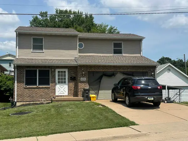 2755 Van Buren Street, Dubuque, IA 52001