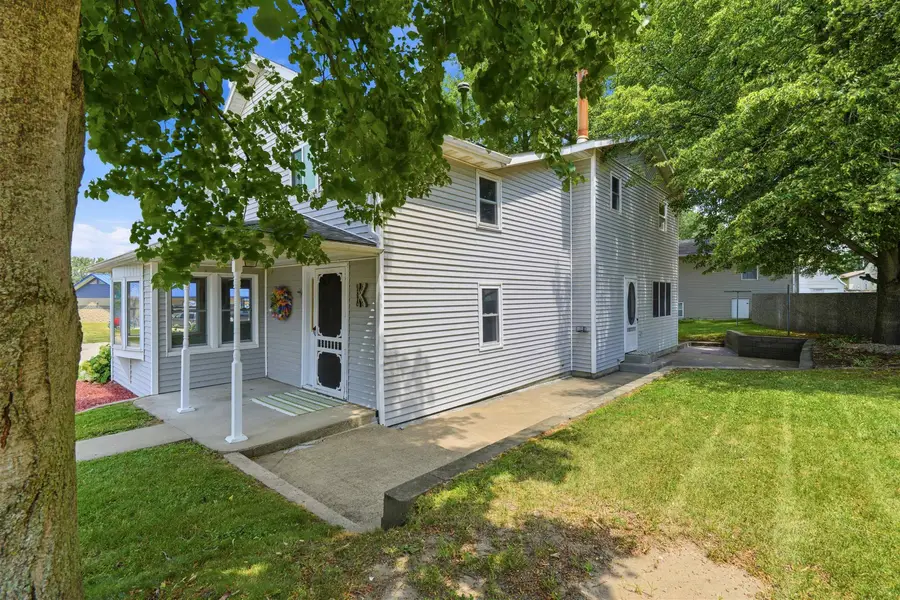 106 NE Tyler Street, Cascade, IA 52033 - #3