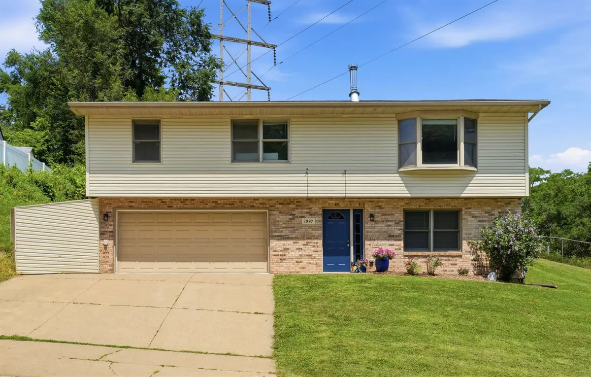 1947 Amelia Drive, Dubuque, IA 52001 - #1
