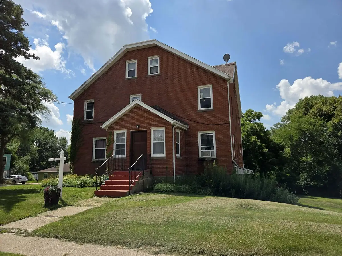 2705 Asbury Road, Dubuque, IA 52001 - #1