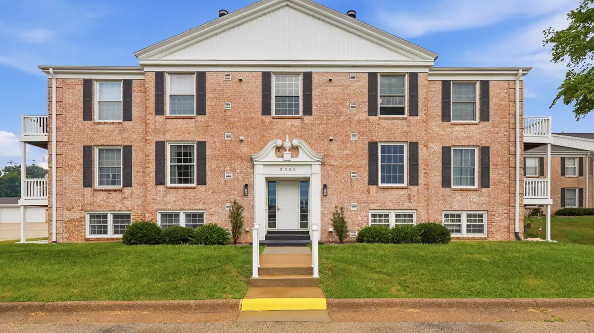 2335 Coventry Park #Unit C001, Dubuque, IA 52001 - #1