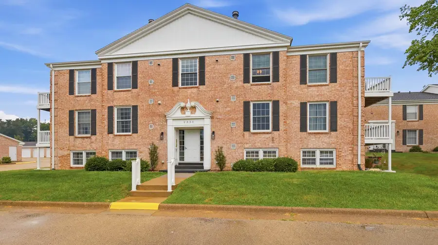 2335 Coventry Park #Unit C001, Dubuque, IA 52001 - #2