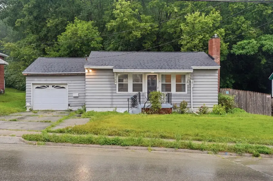 1025 W Locust Street, Dubuque, IA 52001 - #2