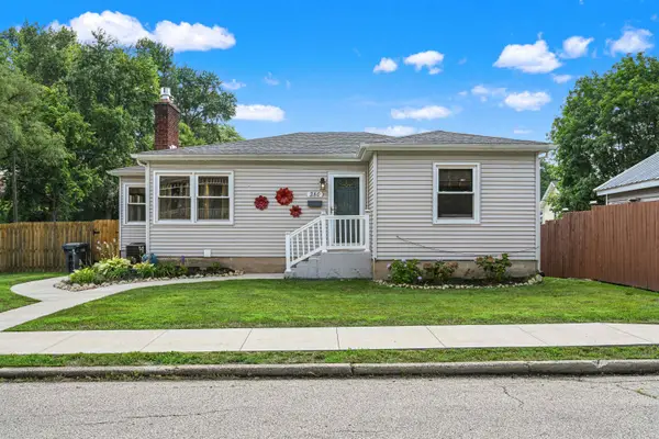 380 Glen Oak Street, Dubuque, IA 52001
