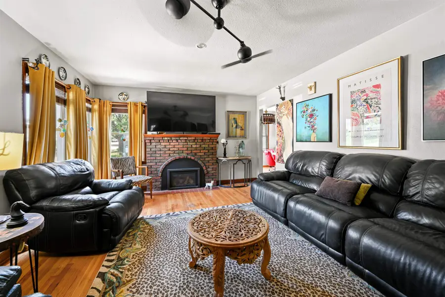 380 Glen Oak Street, Dubuque, IA 52001 - #3