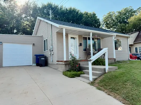 2265 Woodworth Street, Dubuque, IA 52001