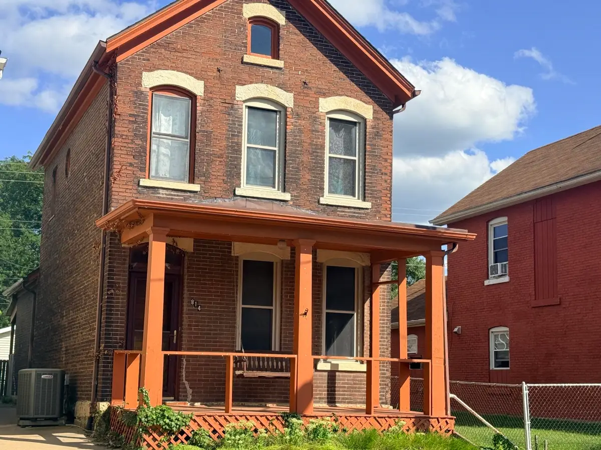 814 Rhomberg Avenue, Dubuque, IA 52001 - #1