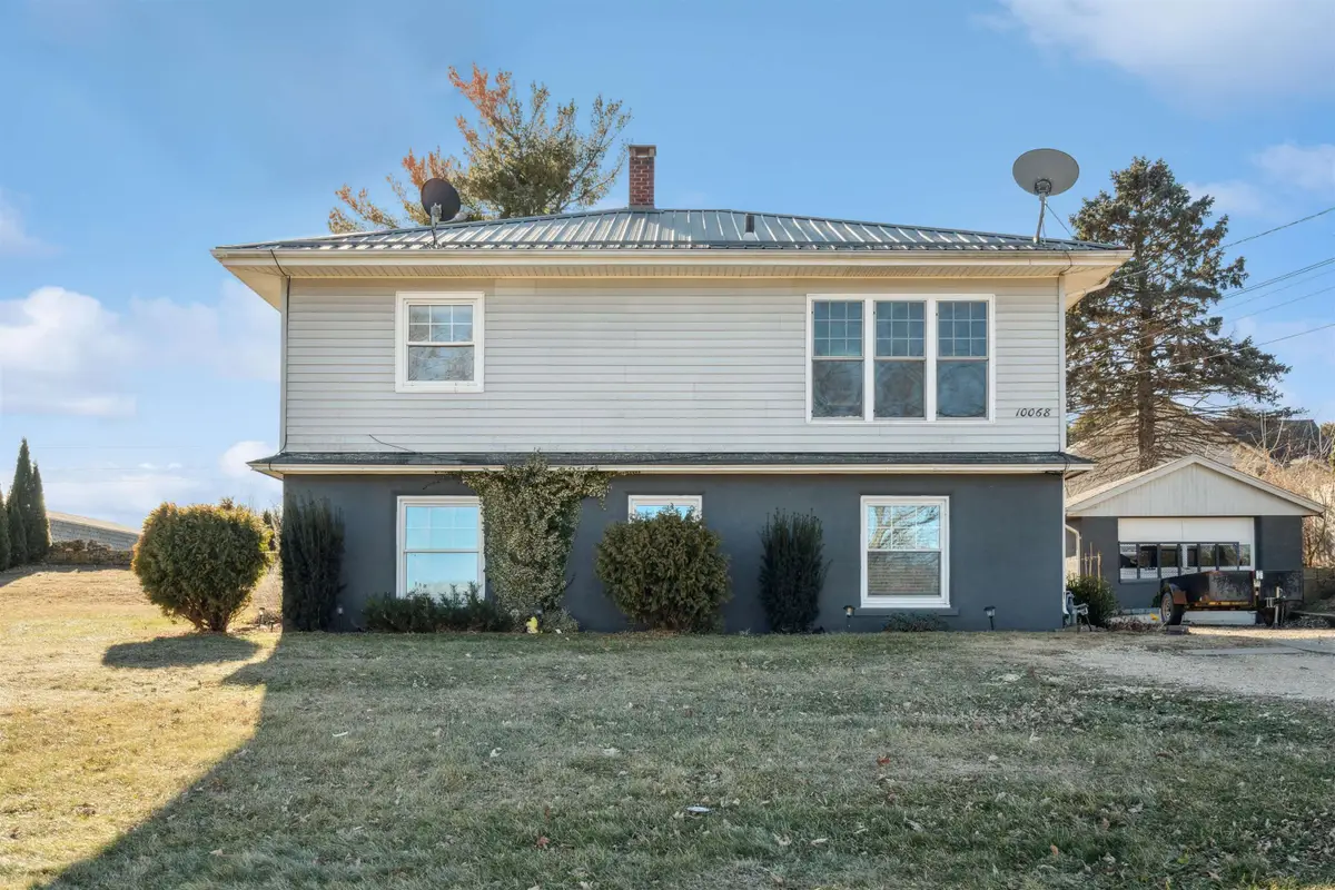 10068 Boleyn Road, Dubuque, IA 52001 - #1