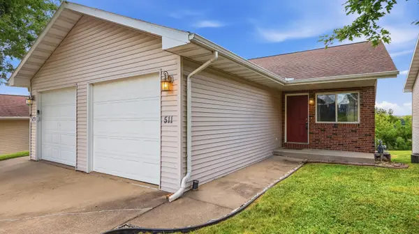 511 Sapphire Circle, Dubuque, IA 52001