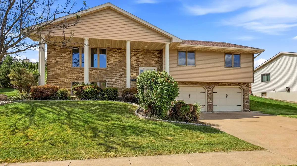 4841 Camelot Drive, Dubuque, IA 52002 - #1