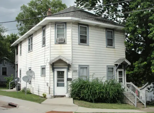1499 W 3rd Street, Dubuque, IA 52001