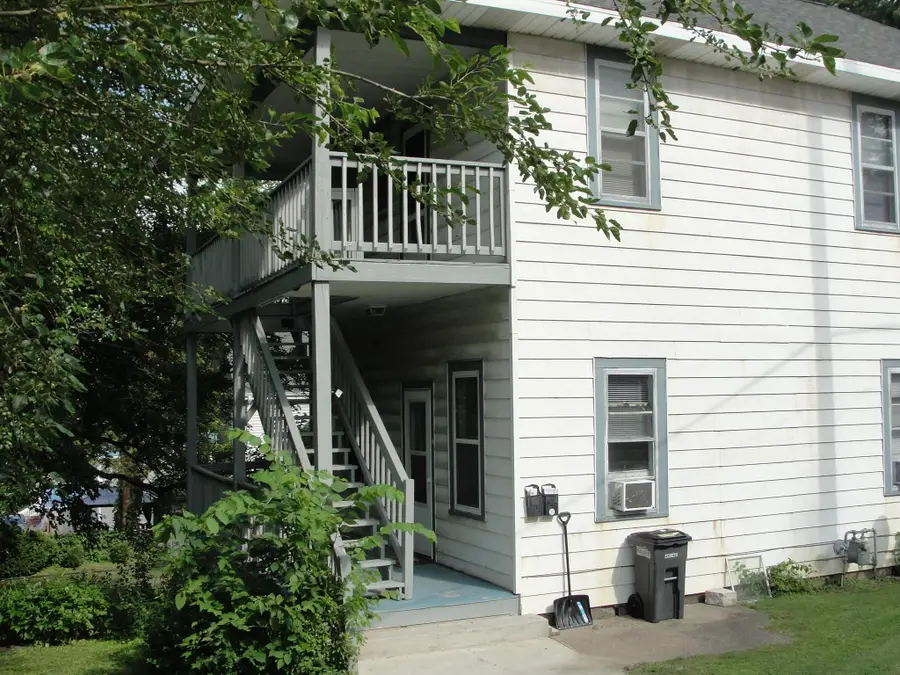 1499 W 3rd Street, Dubuque, IA 52001 - #2