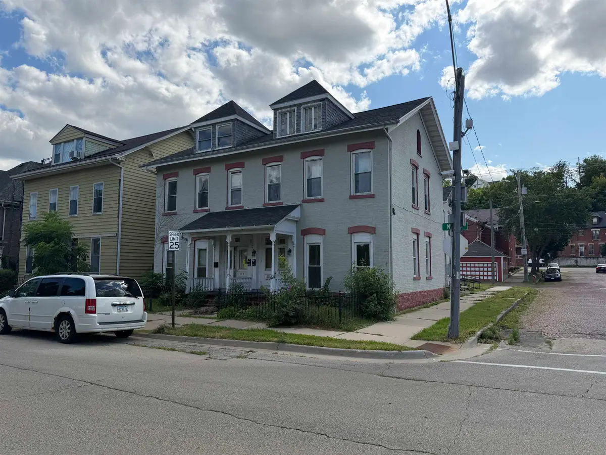 1593 Main Street, Dubuque, IA 52001 - #1