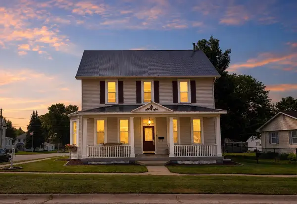 525 5th Ave Se, Dyersville, IA 52040