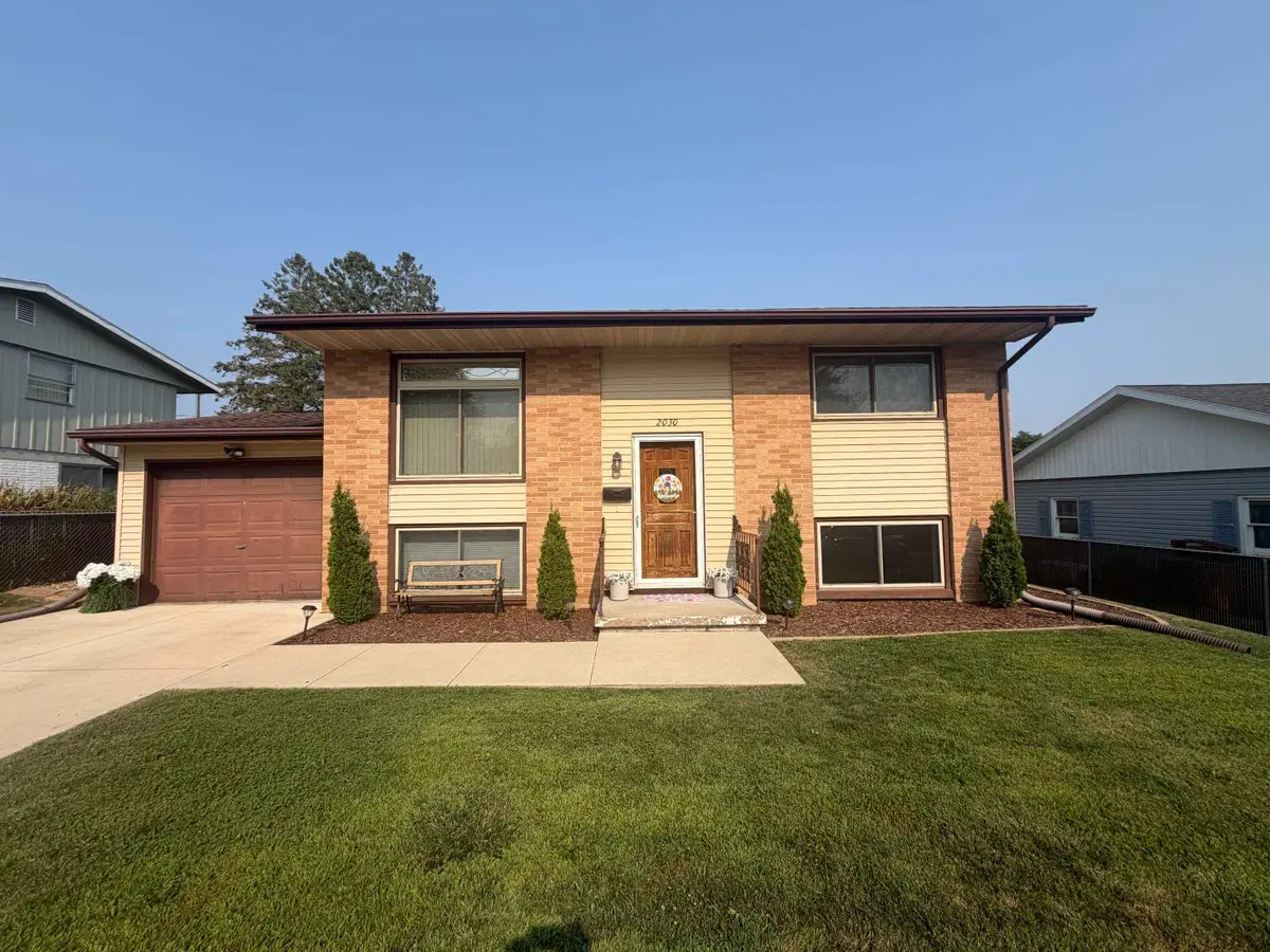 2030 Key Largo Drive, Dubuque, IA 52002 - #1