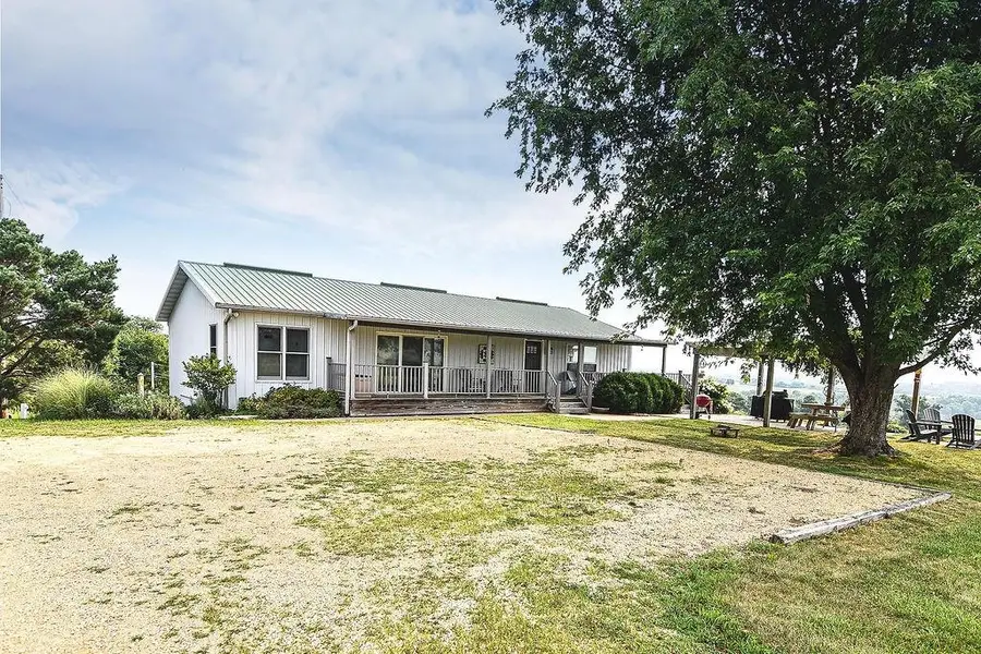 3138 W Mitchelle Road, Hanover, IL 61041 - #2