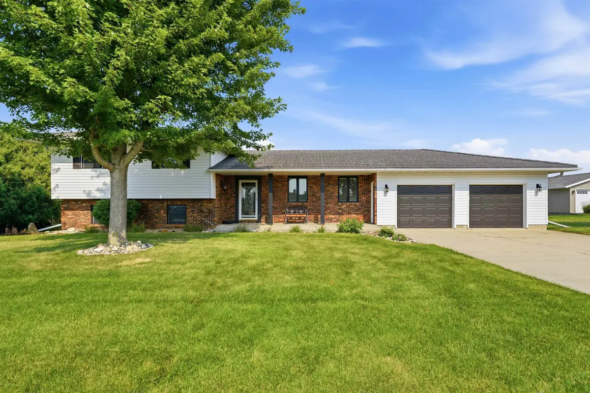 2214 185 Avenue, Manchester, IA 52057-0000 - #1