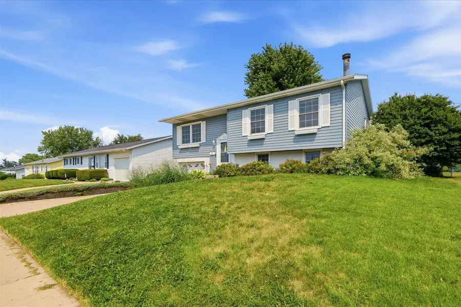 2610 Dove Street, Dubuque, IA 52002 - #3