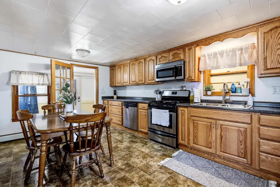 400 Church Street, Bellevue, IA 52031 - #3