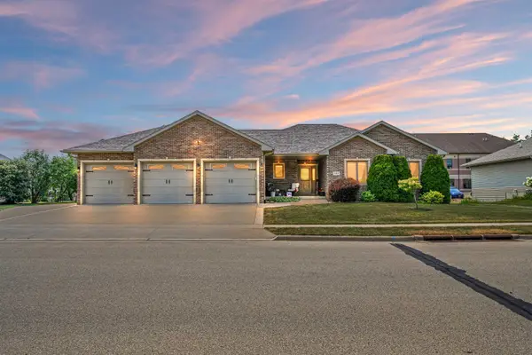 2411 Millstone Drive, Dubuque, IA 52002