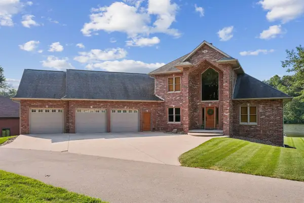 22666 262nd Avenue, Delhi, IA 52223-0000