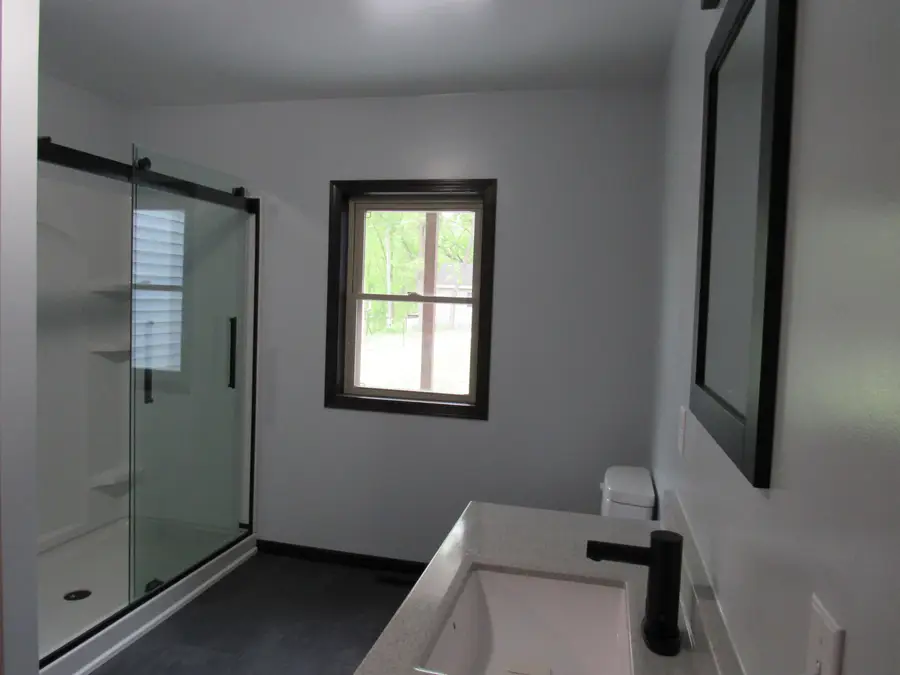 10104 Cedar Street, Bernard, IA 52032 - #2