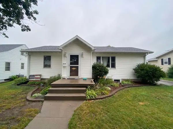815 SE 5th Avenue, Dyersville, IA 52040