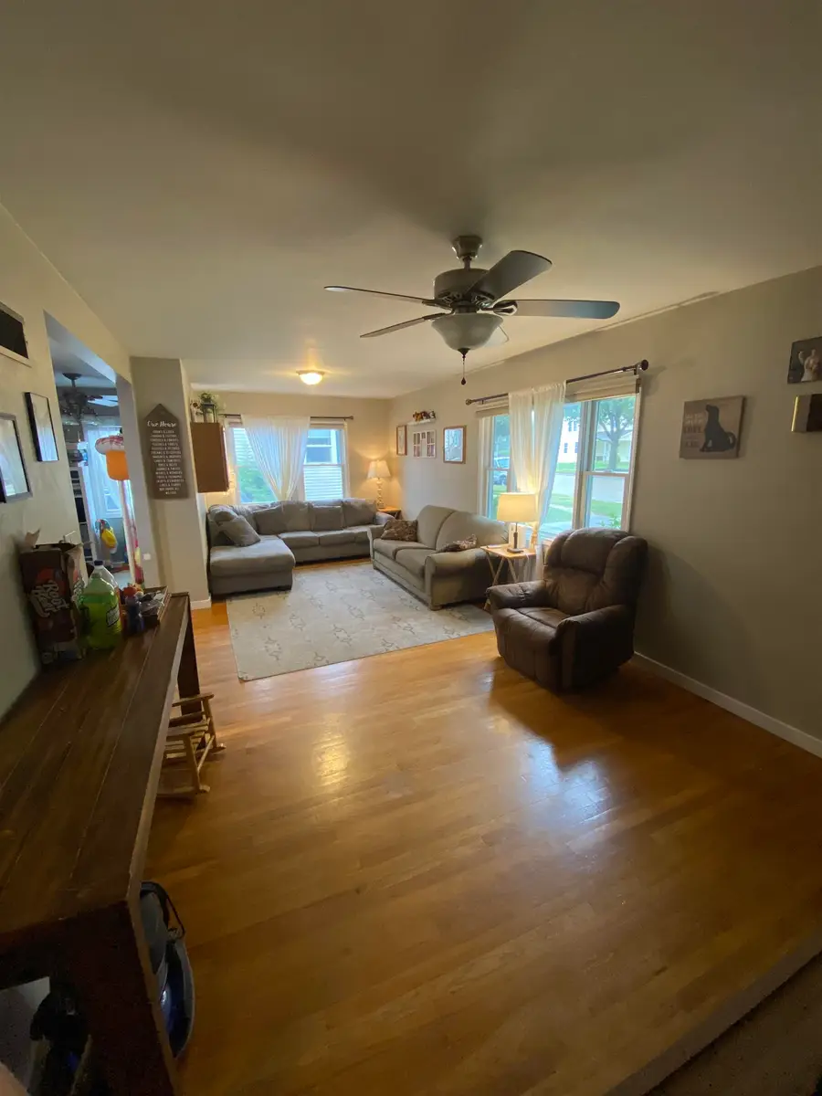 815 SE 5th Avenue, Dyersville, IA 52040 - #3