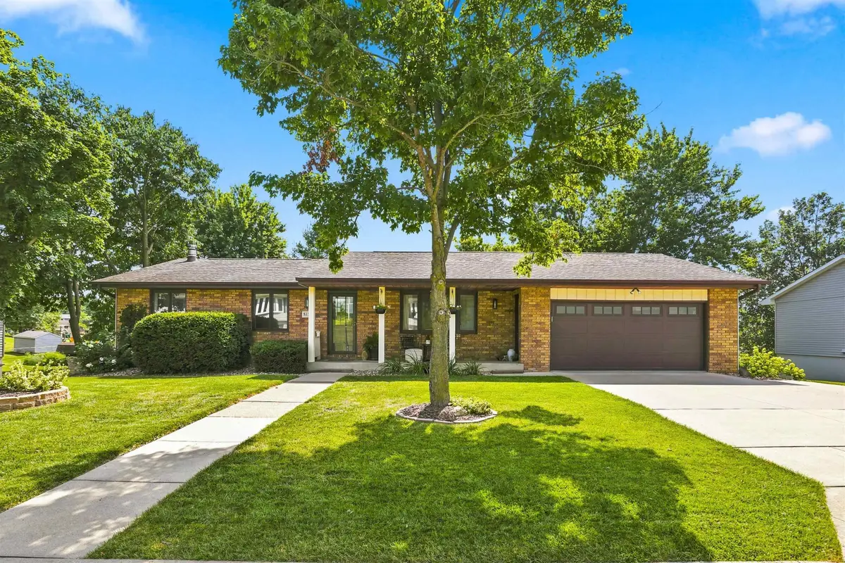 5153 Sun Valley Drive, Dubuque, IA 52002 - #1
