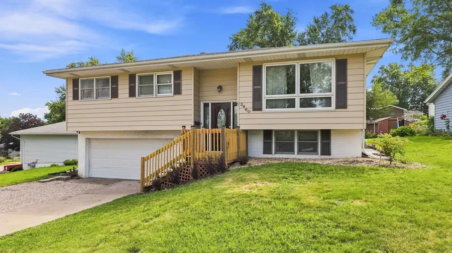 3460 Sunset Park Circle, Dubuque, IA 52002 - #2