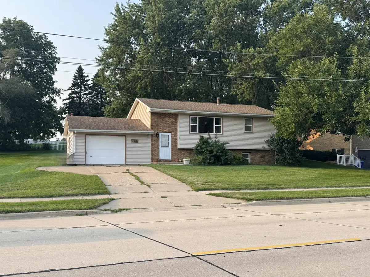 209 E Main Street, Epworth, IA 52045 - #1