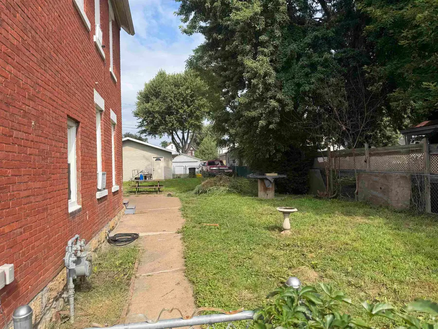 707 Lincoln Avenue, Dubuque, IA 52001 - #3