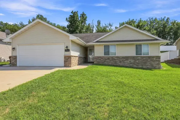5172 Park Place, Dubuque, IA 52002