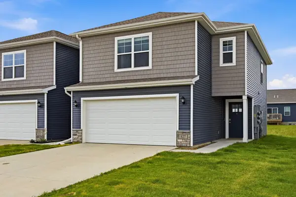 827 Oak Drive, Palo, IA 52324