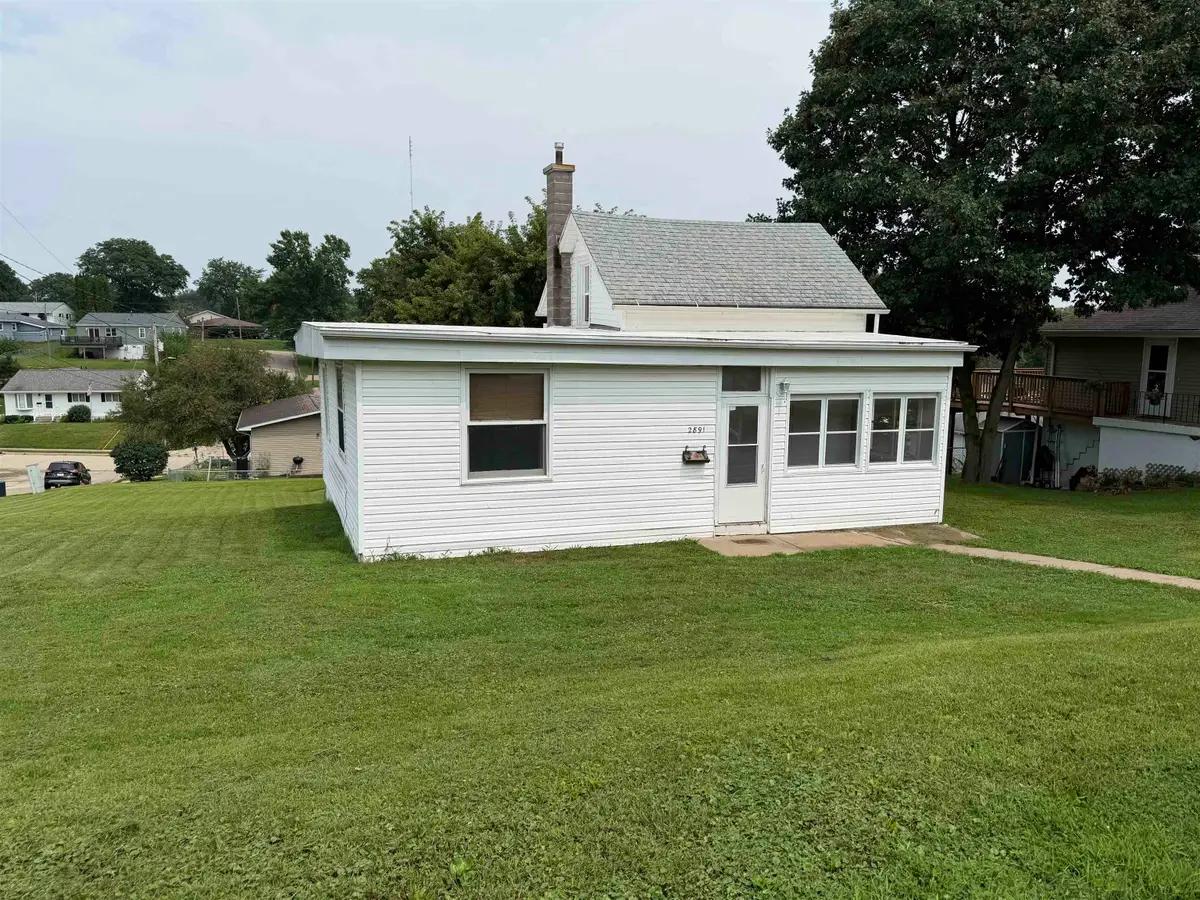 2891 Indiana Avenue, Dubuque, IA 52001 - #1