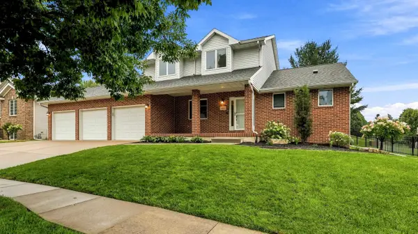 921 Barbaralee Drive, Dubuque, IA 52003