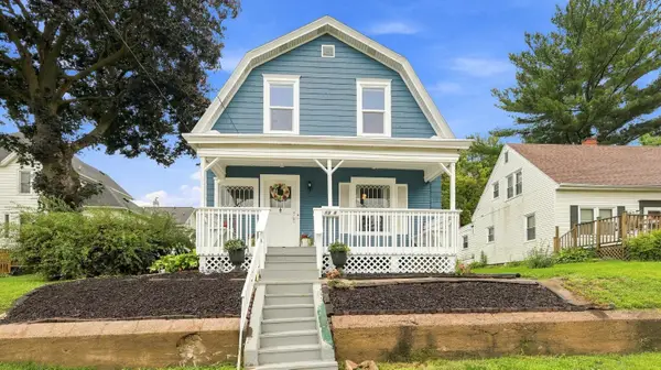 1376 Wood Street Street, Dubuque, IA 52001