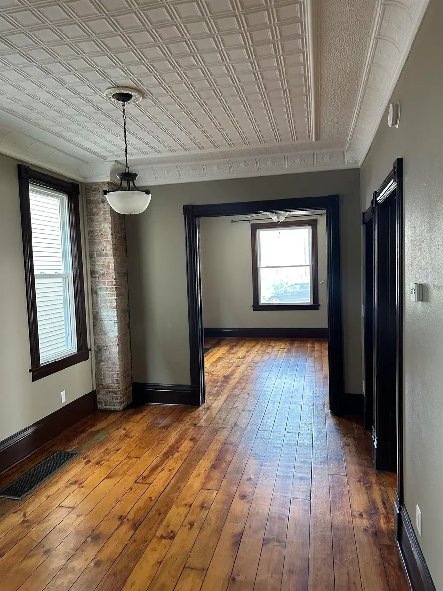 1328 Jackson Street, Dubuque, IA 52001 - #2