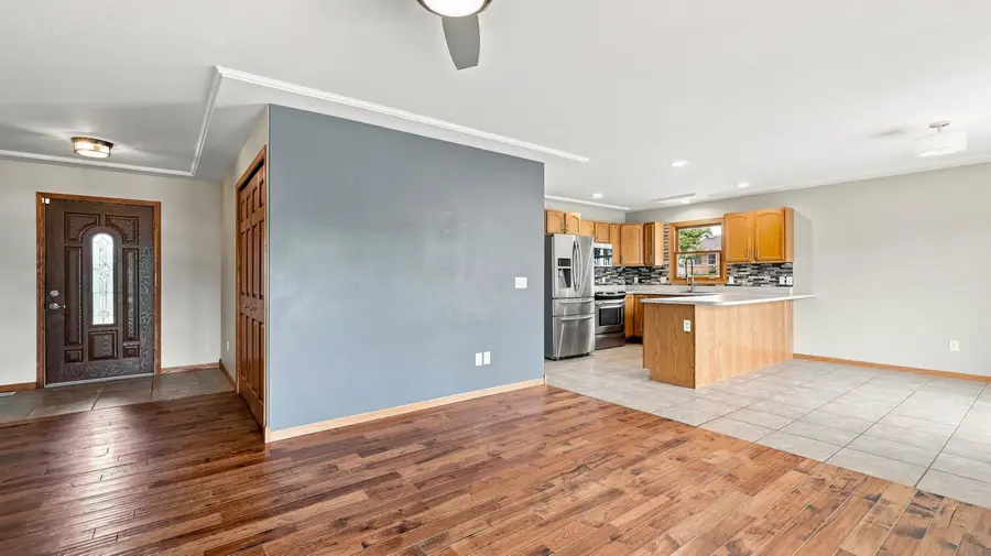 2300 Trenton Road, Dubuque, IA 52002 - #2